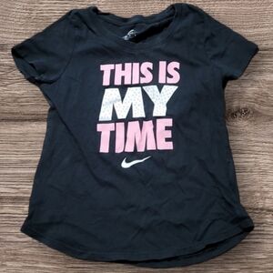 LIL GIRL'S NIKE SHIRT